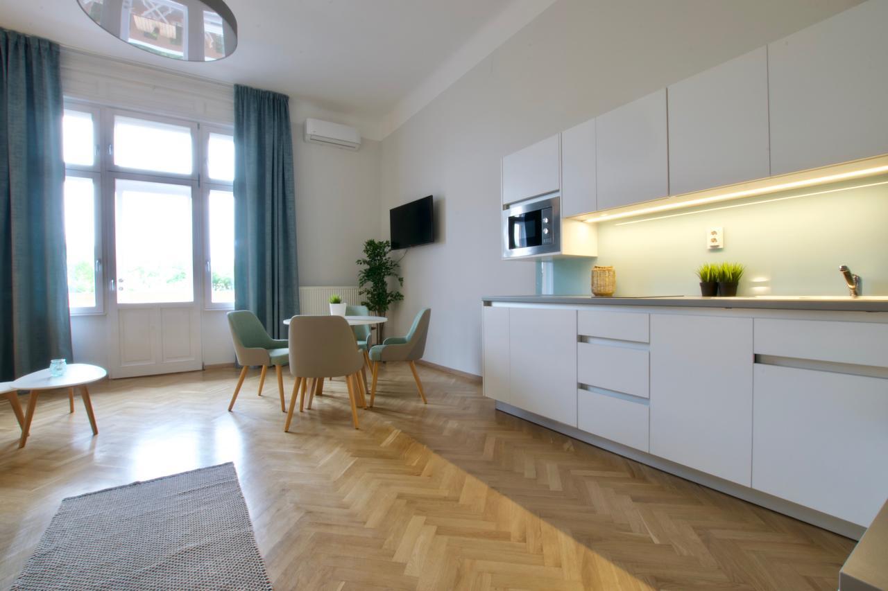 Europest Luxury Suites Budapest Exterior photo