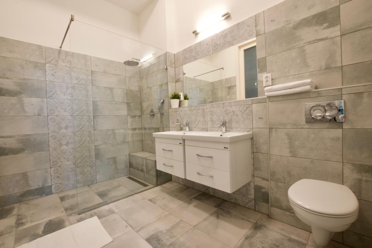 Europest Luxury Suites Budapest Exterior photo